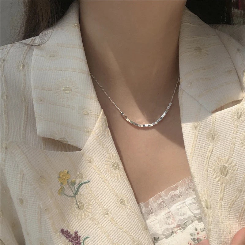 Emale Light Luxury Bow Knot, Small Design Feeling Collar Chain