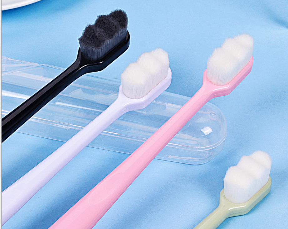 Flat Toothbrushes for Household Use