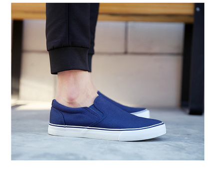 Canvas shoes, one foot, lazy casual shoes