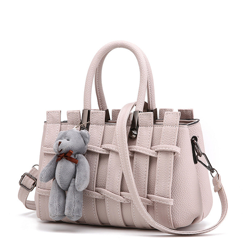 Shoulder handbag