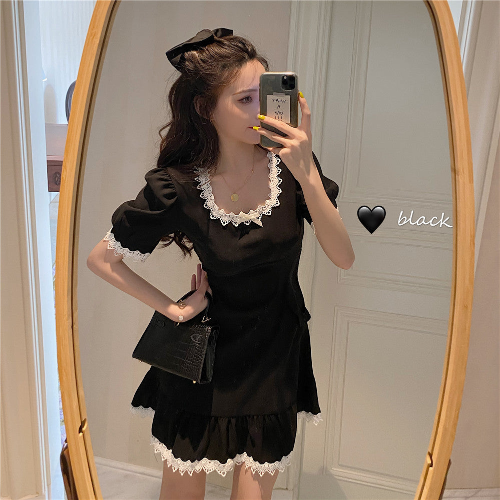 Stitching lace u-neck ruffled dress